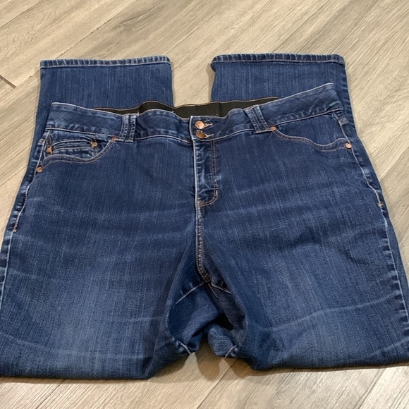 Lane Bryant Straight Tighter Tummy Technology Medium Wash Stretch Jeans size 20 - Picture 7 of 11